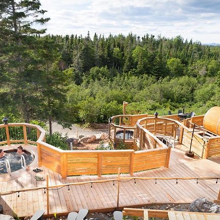 Мотель Nordet Saint Georges De Malbaie Экстерьер фото